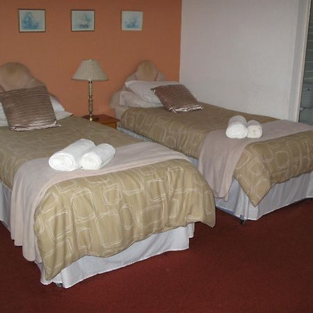 Broadwell Guest House Meriden  Habitación foto